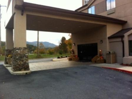 Smoky Mountain Inn & Suites Cherokee Exterior foto